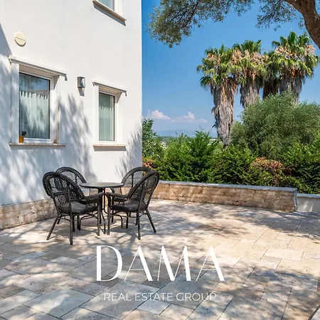 Villa Modern With Pool, Garden, 4 Bedrooms Antibes
